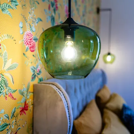 Magnolia Nocleg ze śniadaniem 3*